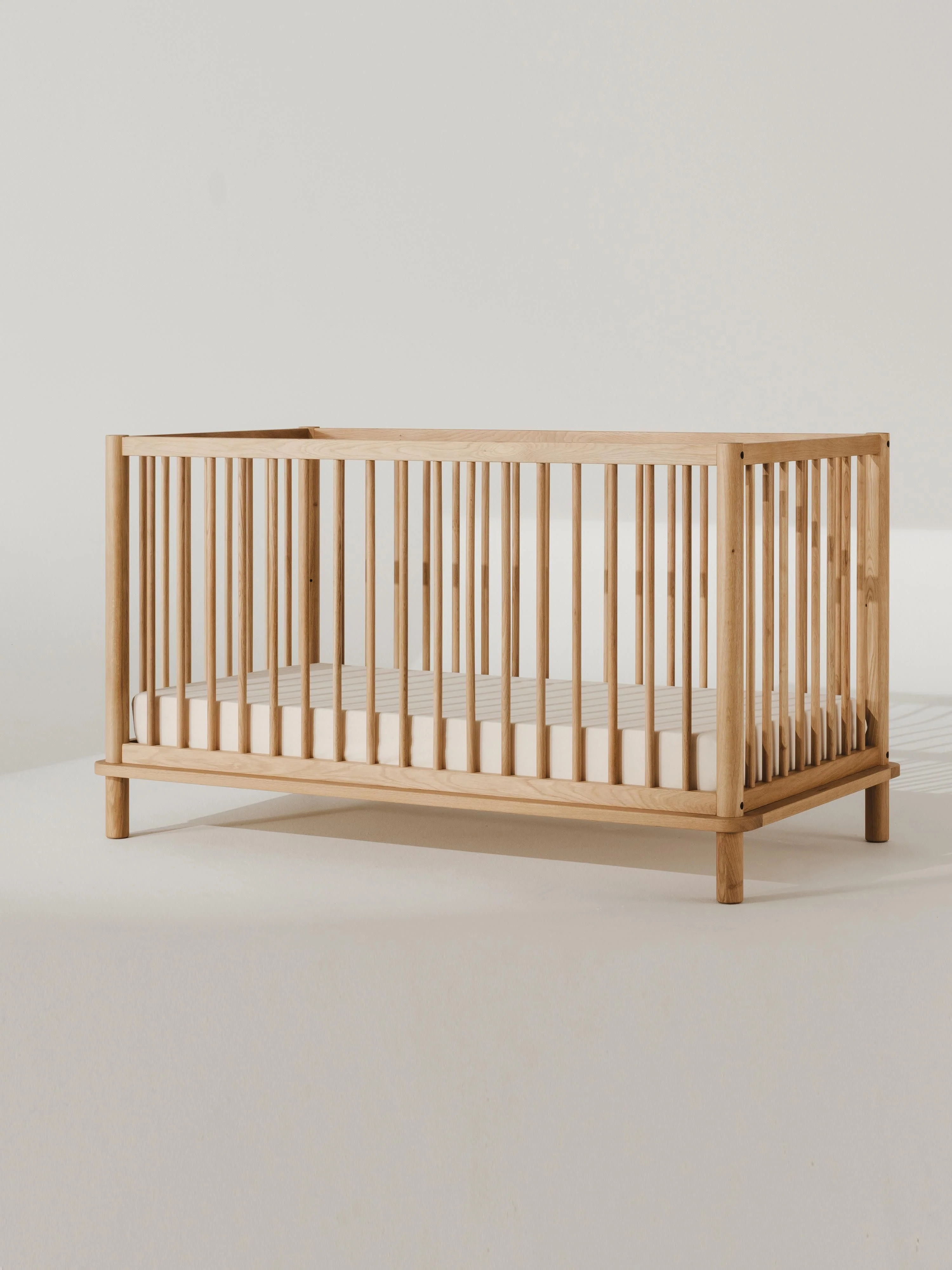 Höhenverstellbares Babybett Latitude aus Eichenholz, 70 x 140 cm