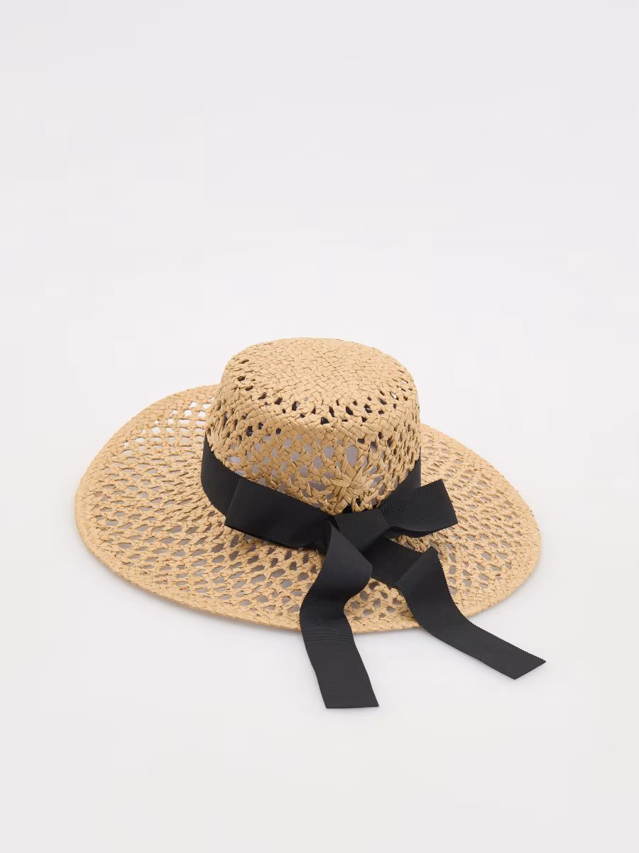 Woven Hat With Bow