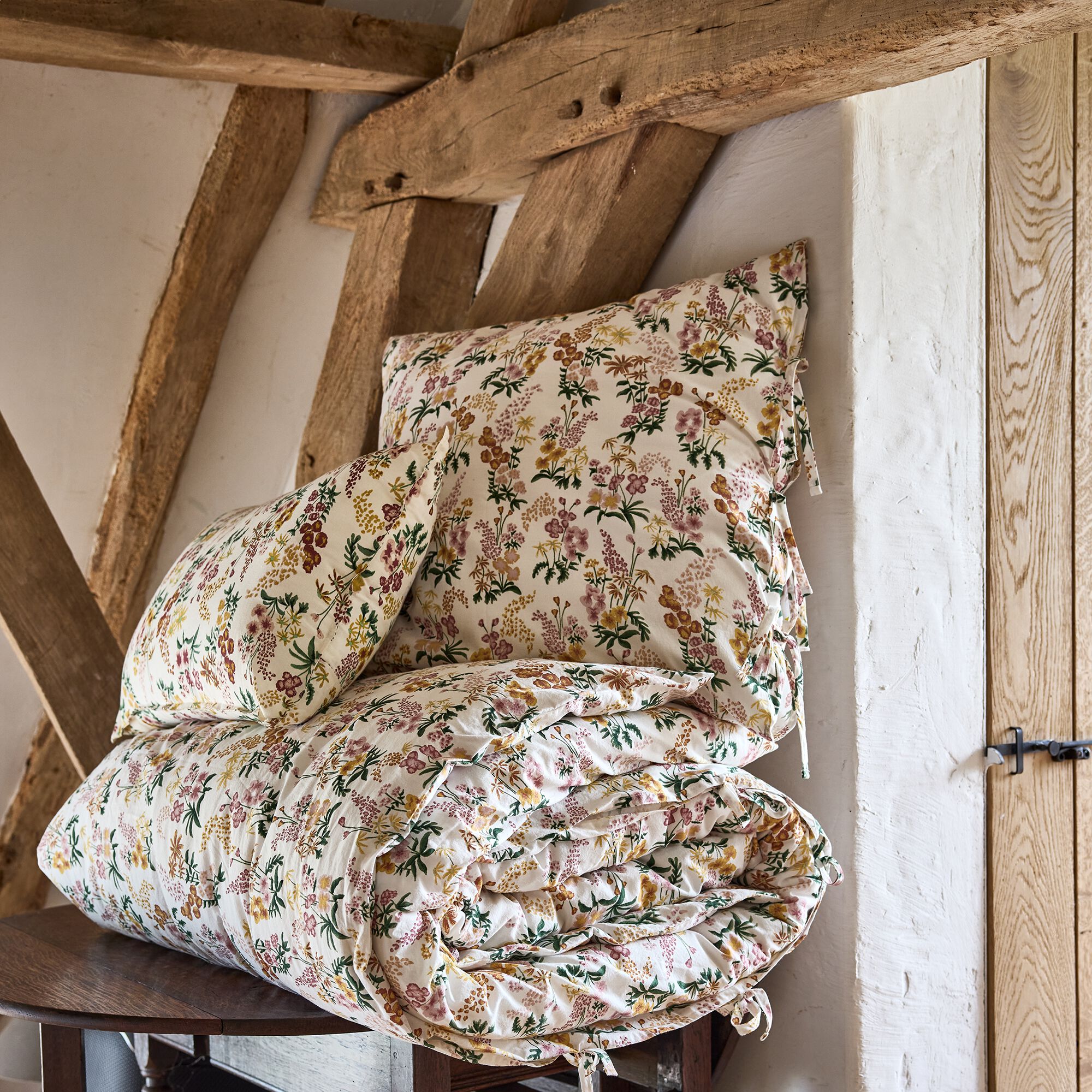 BOUQUET - Housse de couette 240x220cm et 2 taies d'oreiller 63x63cm motif floral en coton lavé - orange
