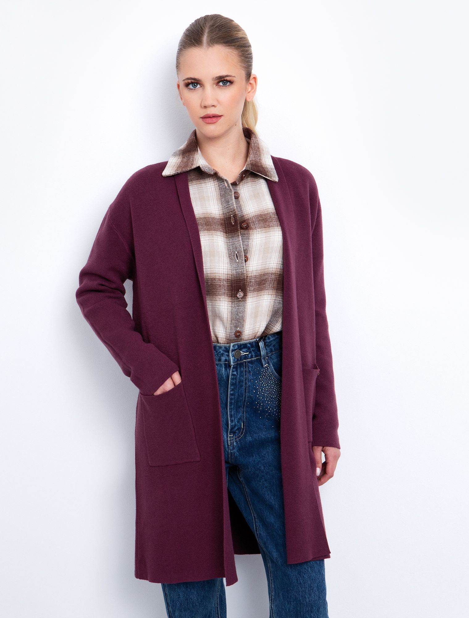 Μακριά ζακέτα με τσέπες