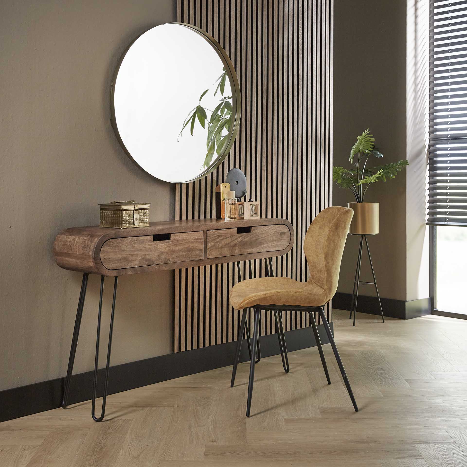by fonQ Bruce Sidetable met 2 Lades - Mangohout