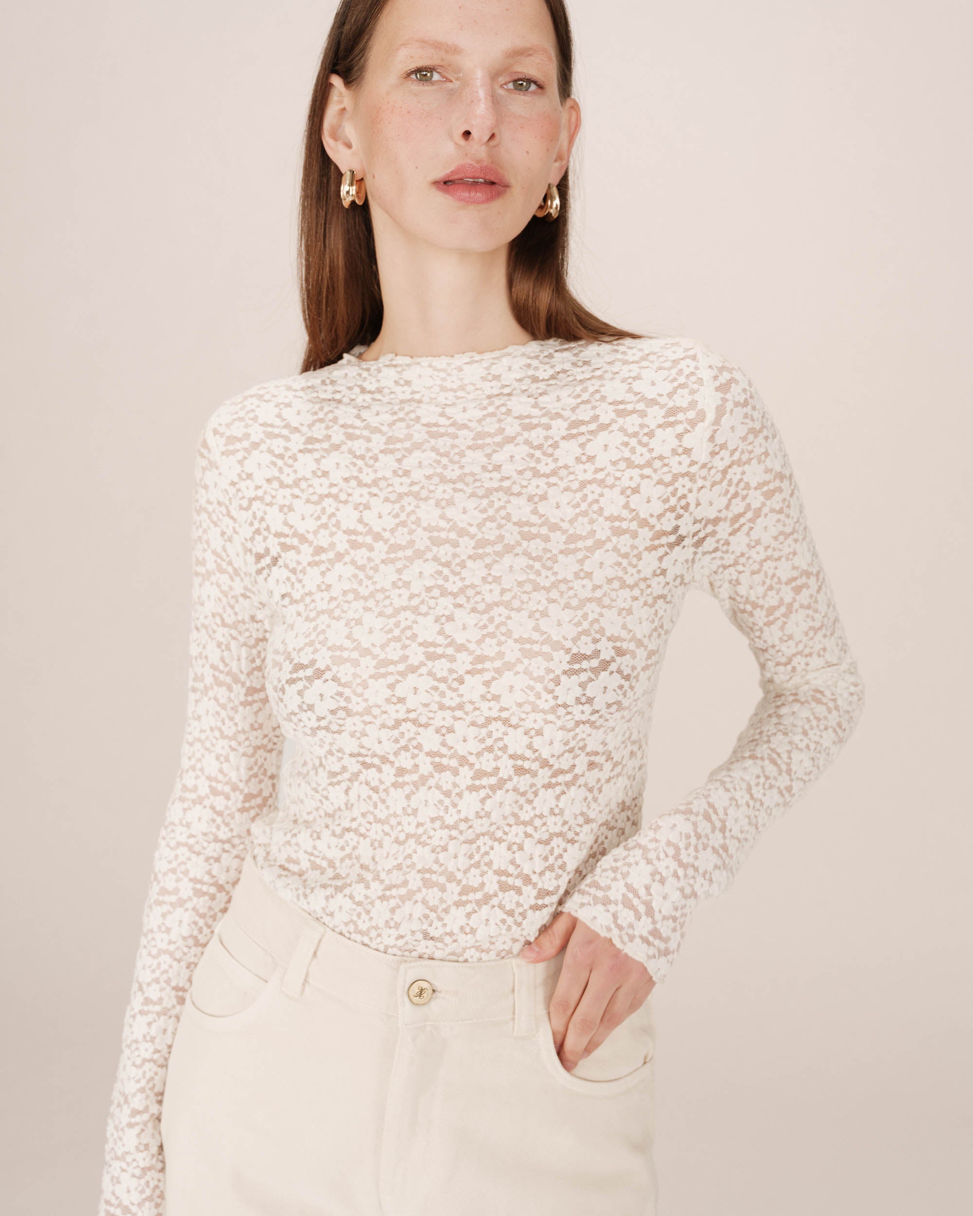 Top en dentelle transparent ecru Shady