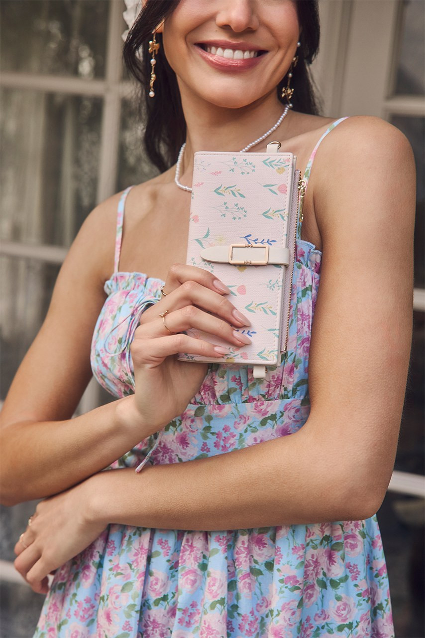 Jill Floral Canvas Chain Strap Wallet