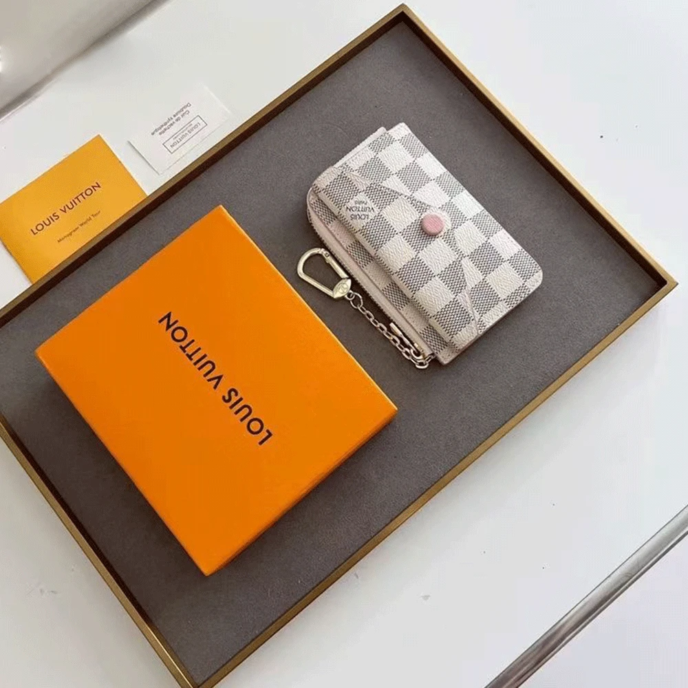 Louis Vuitton LV  Recto Verso clip