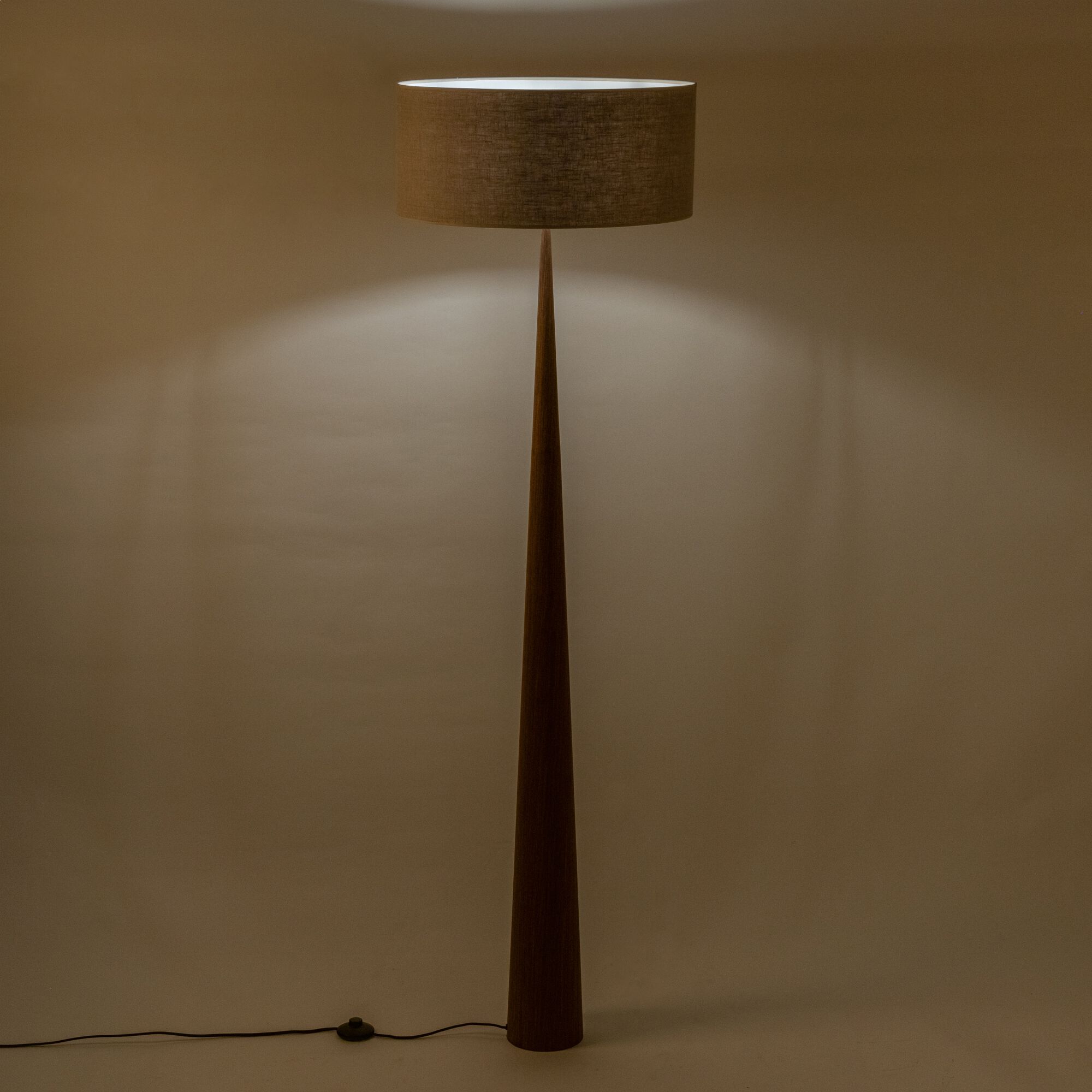KONE - Lampadaire en métal effet bois foncé et lin D50cm - gris