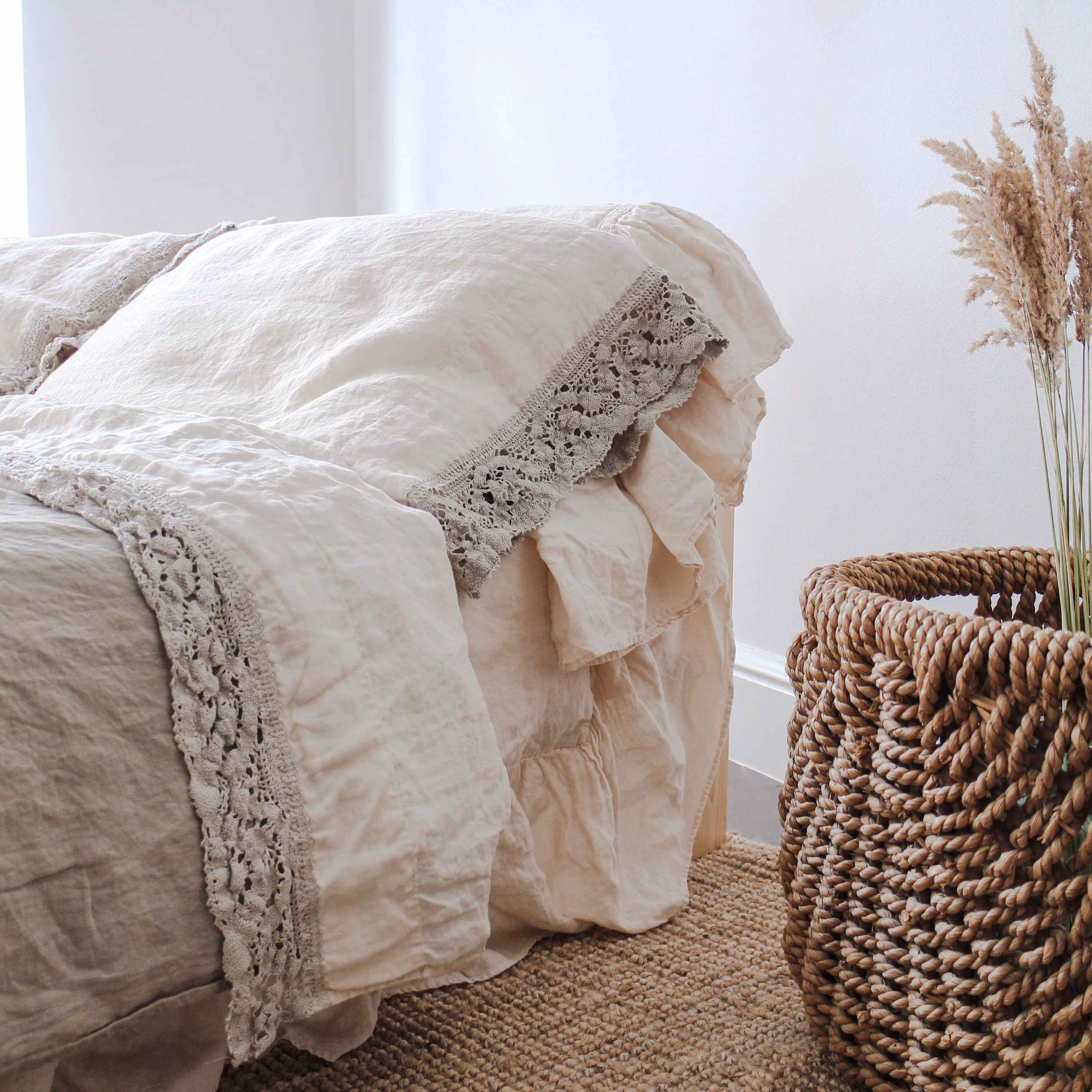 LINEN SHEET with french LACE . Linen upper sheet with french lace