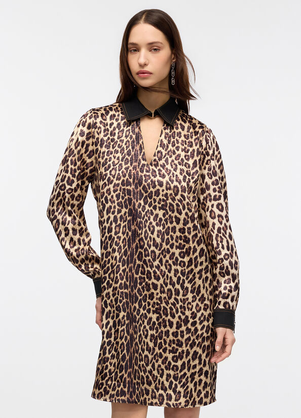 Abito corto animalier con cut-out