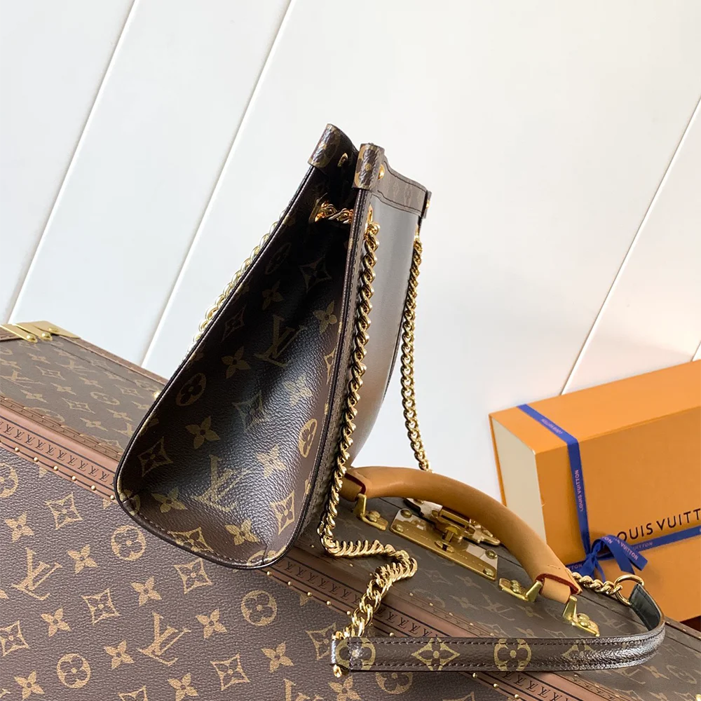 Louis Vuitton Nova PM