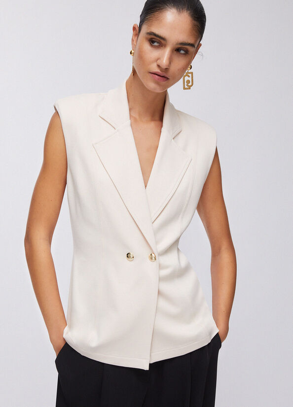 Gilet con spalline imbottite