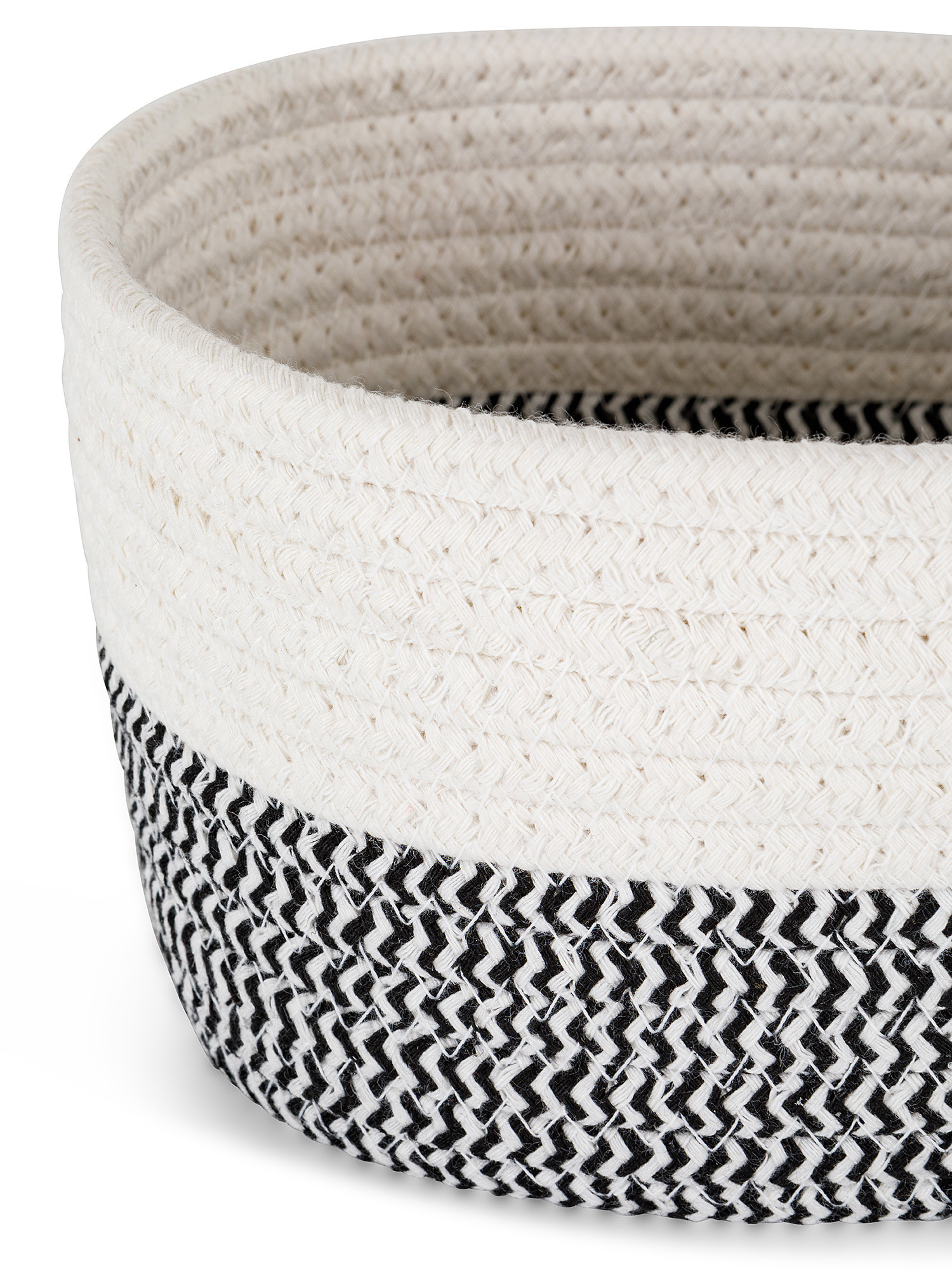 Cesto in corda fatto a mano