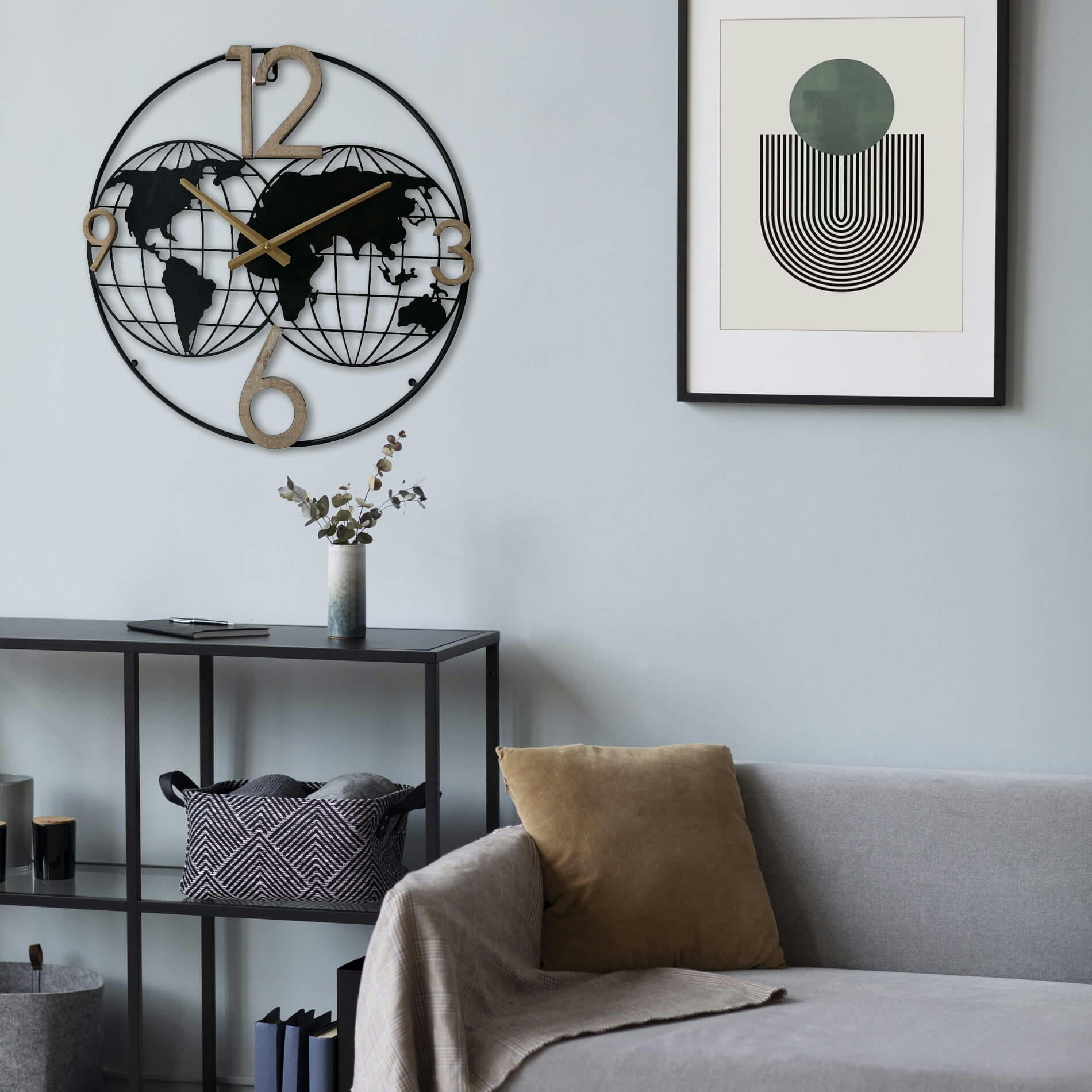 - Horloge moderne en métal sculpture mappemonde noir et beige Ø 50 cm