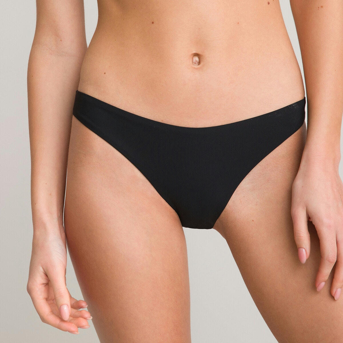 Bas de maillot de bain tanga