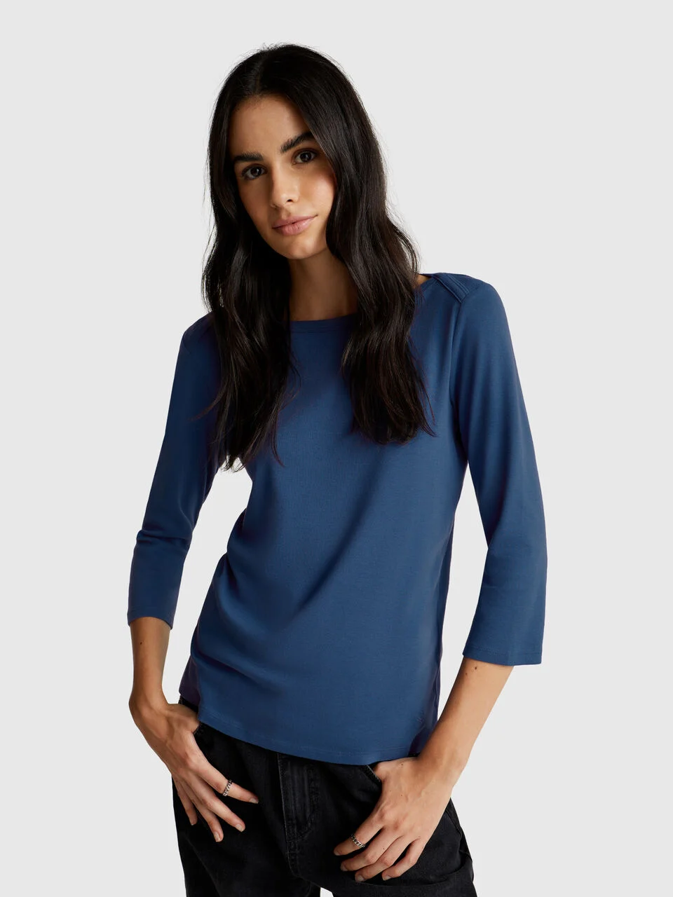 T-shirt with boat neck