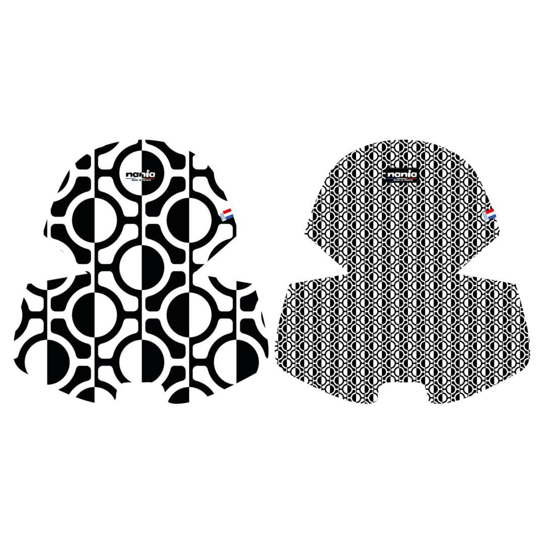 - Chaise haute blanche et hêtre coussin décor geometric 70's