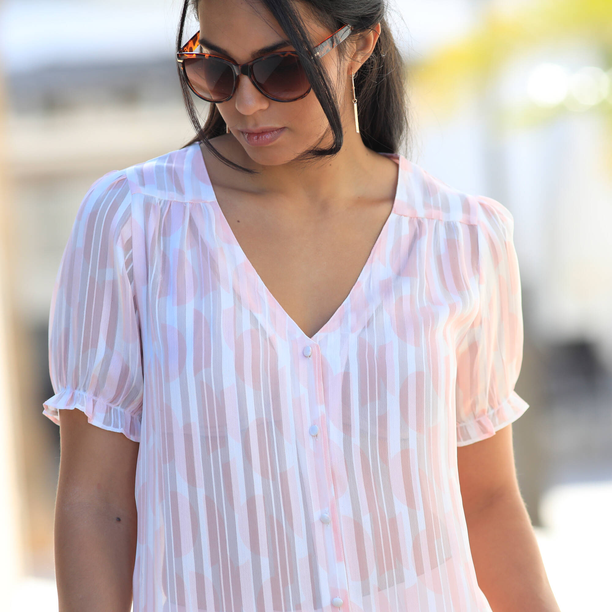 Chemisier manches blousantes imprimé bicolore, voile jacquard