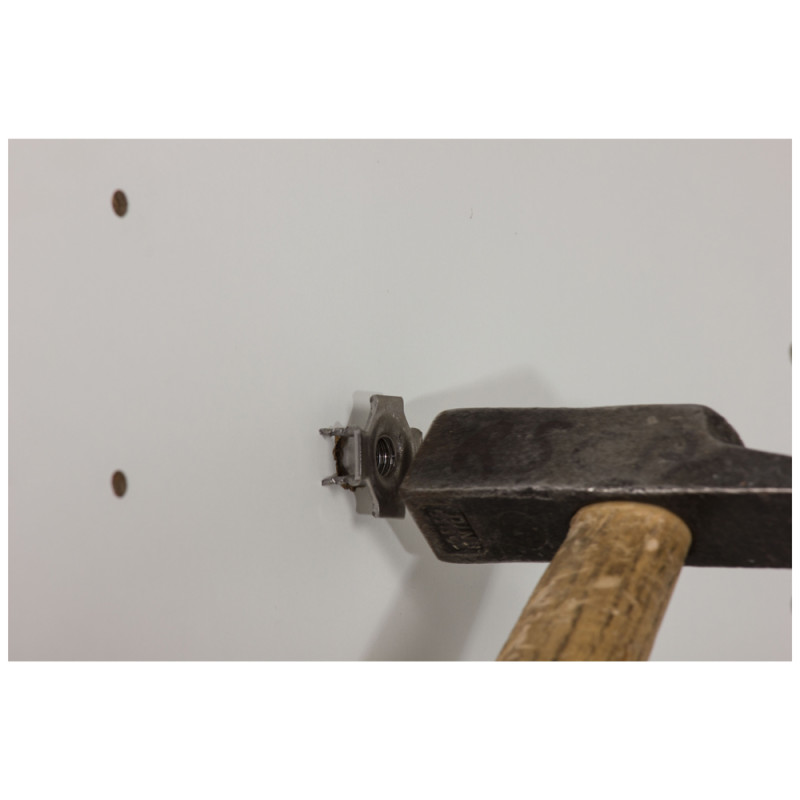 Ecrou à pointes à frapper en acier M8 8 pièces TEKNIBOX