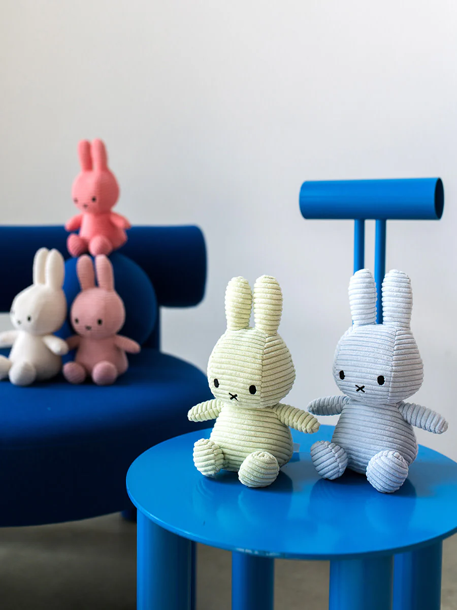 Handgefertigtes Kuscheltier Miffy, H 23 cm
