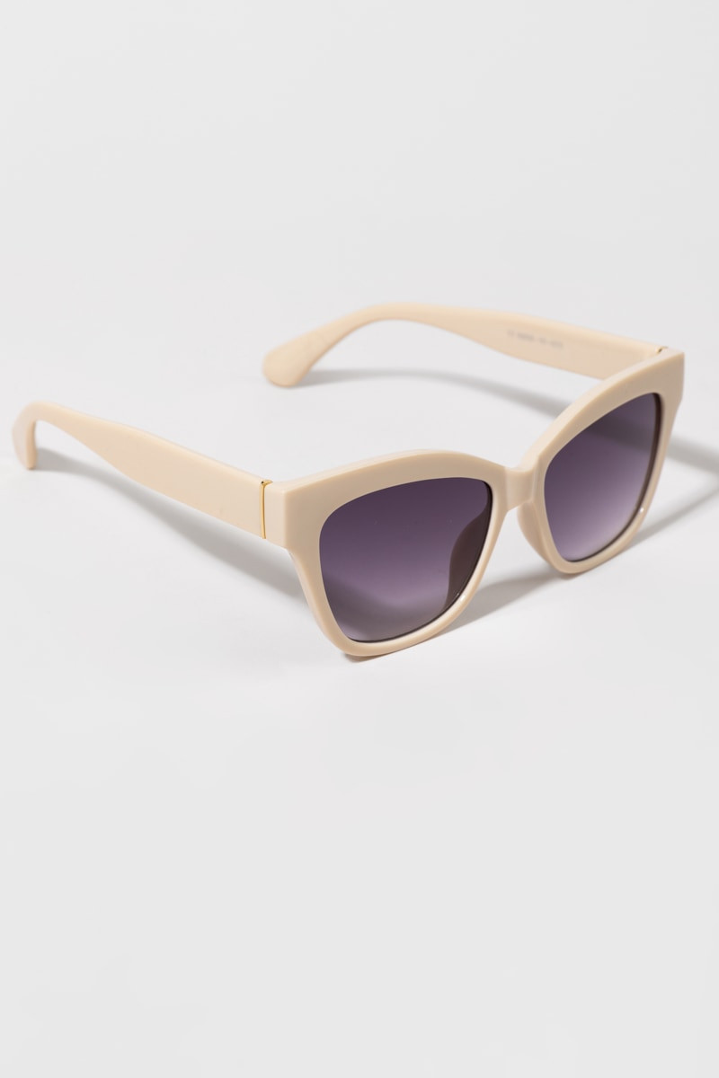 Jo Vanilla Latter Cat Eye Sunglasses