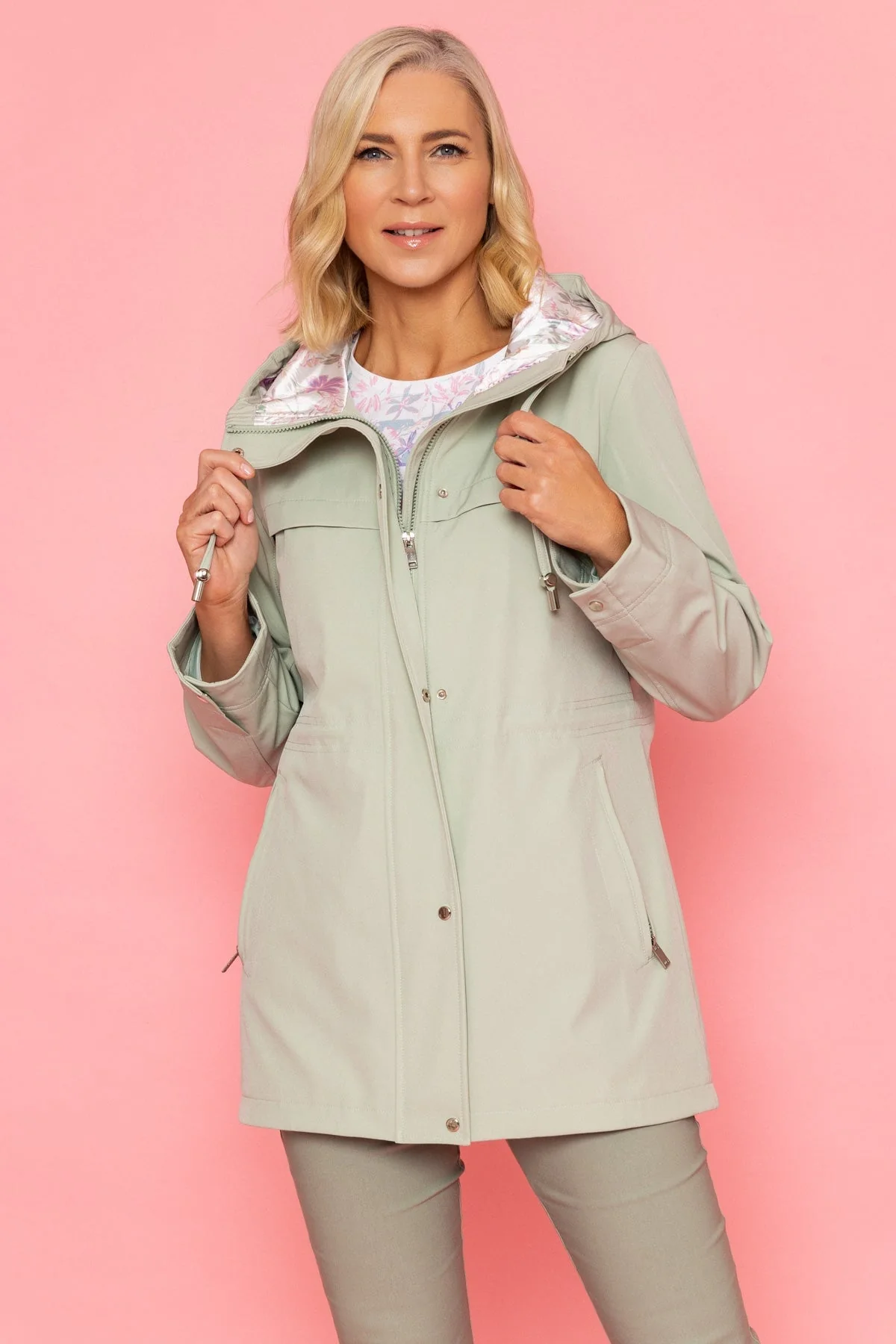Drawstring Mac With Printed Hood Lining in Sage