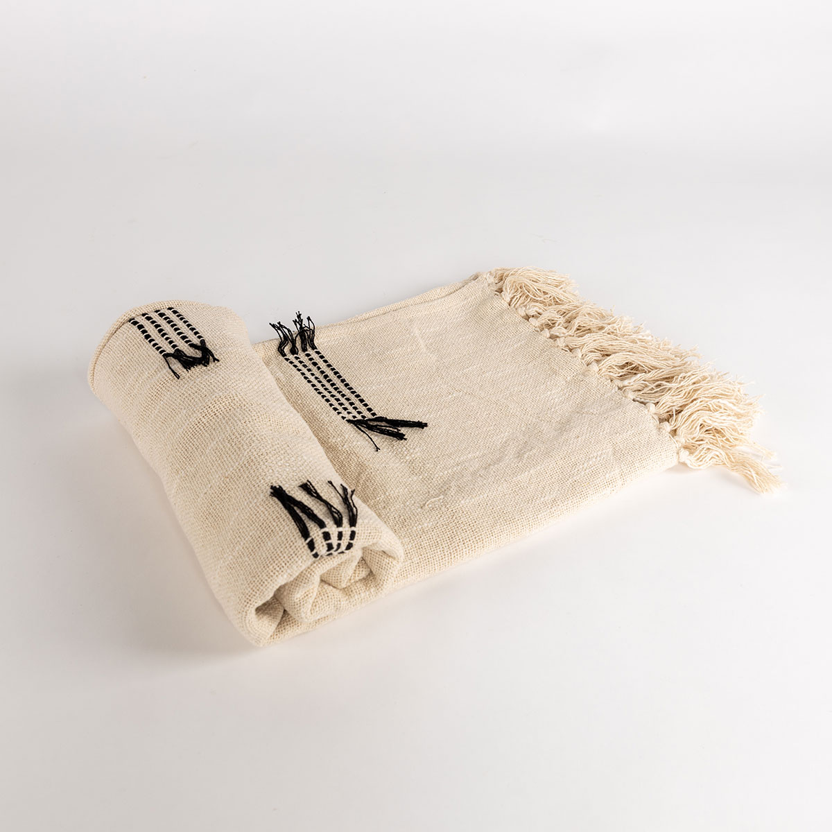 Manta bege com franjas 125x150cm