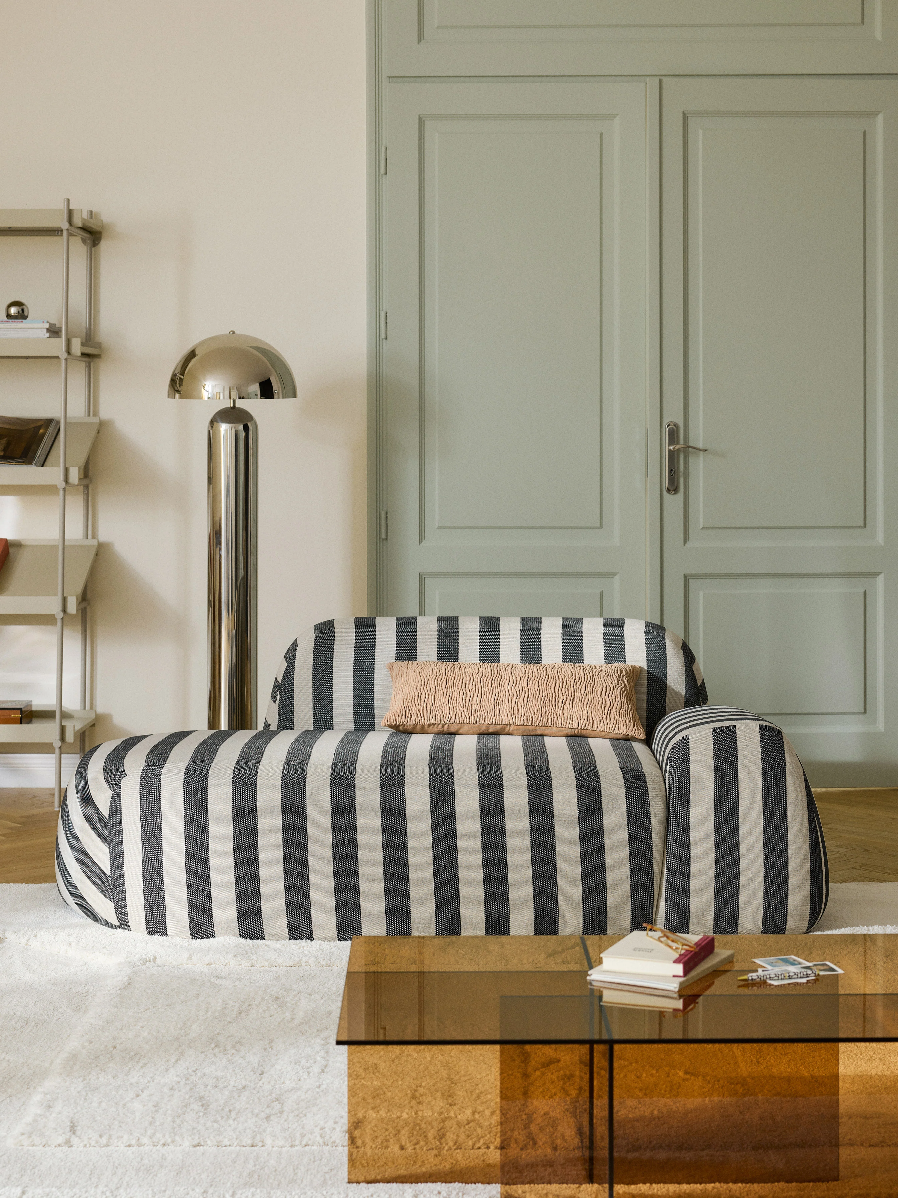Gestreiftes Sofa Wolke (2-Sitzer) mit Chaiselongue