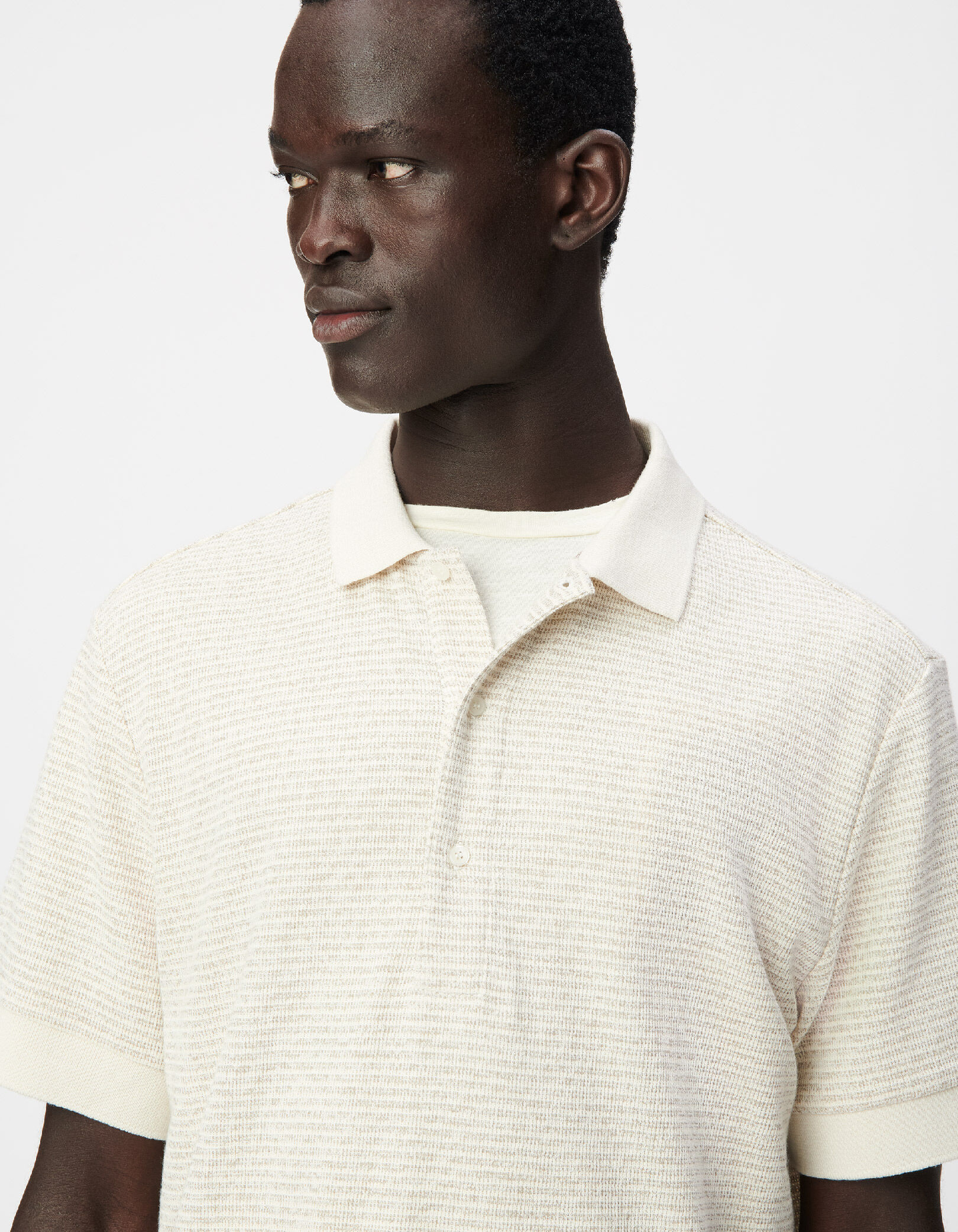 Polo manches courtes beige fines rayures Homme