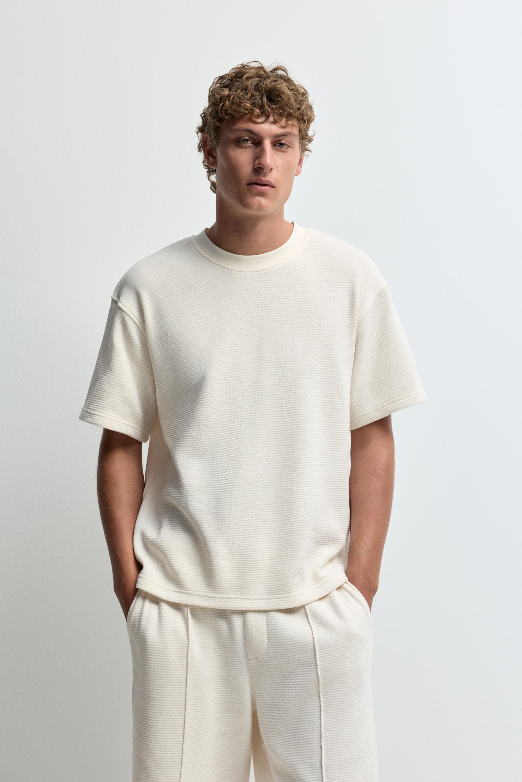 Camiseta textura gofrada