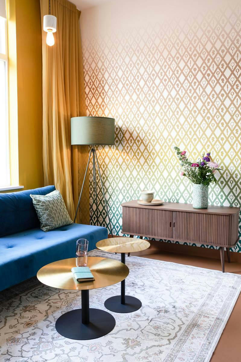 BARBIER - Buffet en noyer marron