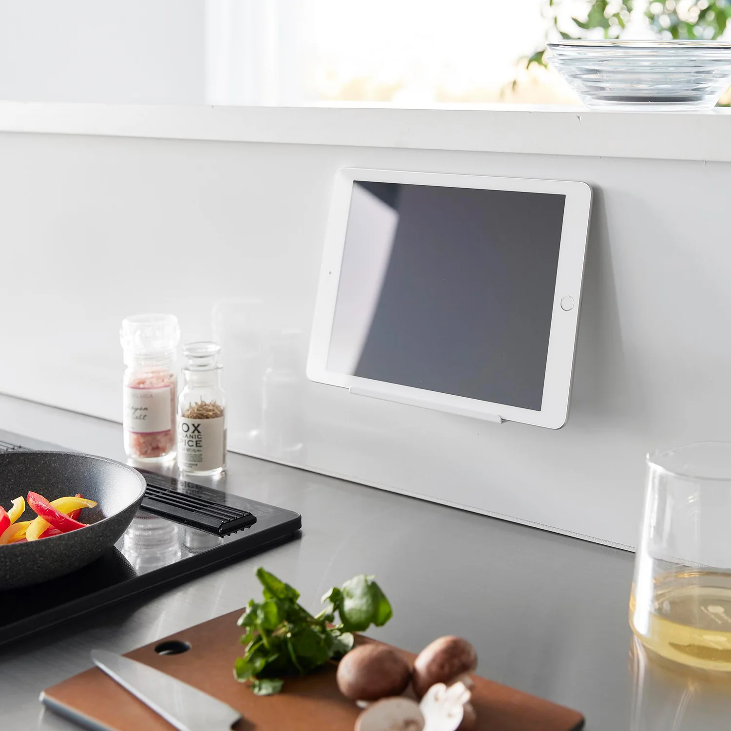 マグネット タブレットスタンド タワー