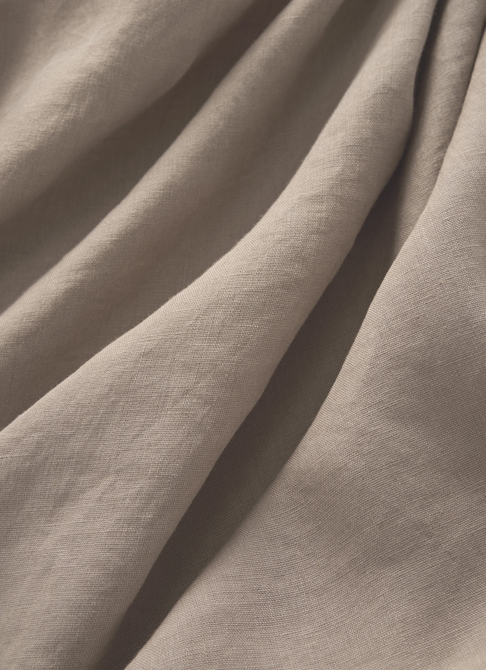 DRAP HOUSSE EN LIN LAVÉ UNI 165GR TAUPE