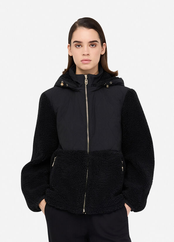 Giubbotto teddy con cappuccio
