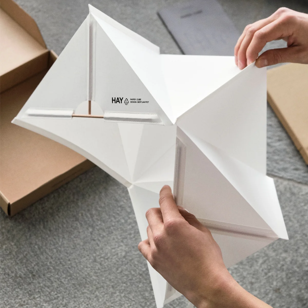 HAY - Paper Cube Tischleuchte, weiß