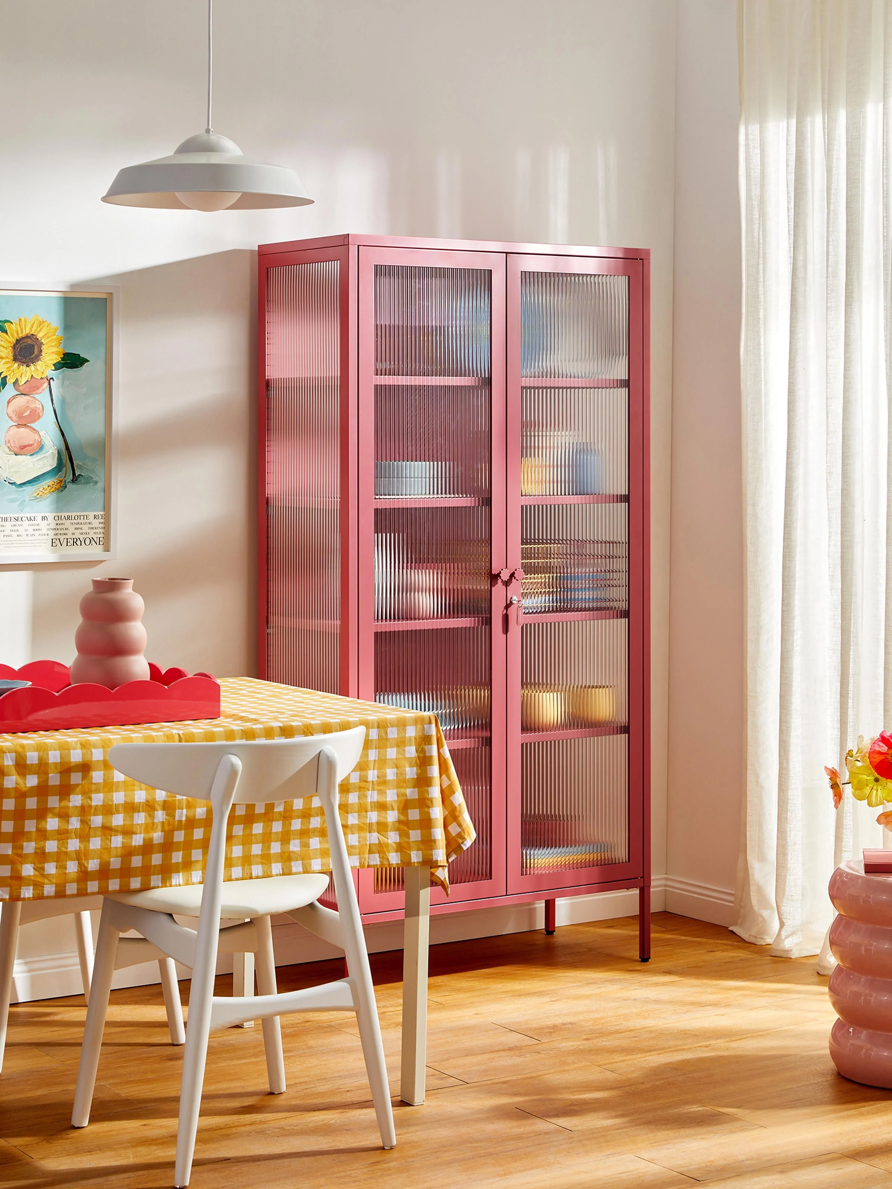 Metall-Vitrine The Collector mit geriffeltem Glas