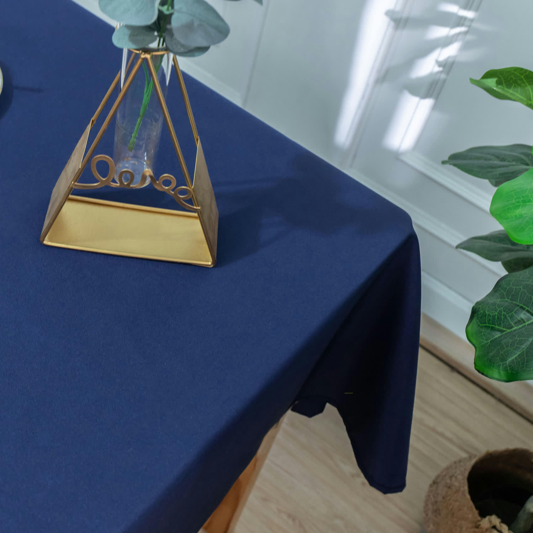 - Nappe rectangulaire enduite et anti tache bleu marine