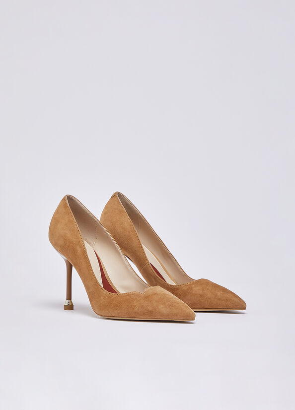 D&eacute;collet&eacute; in camoscio