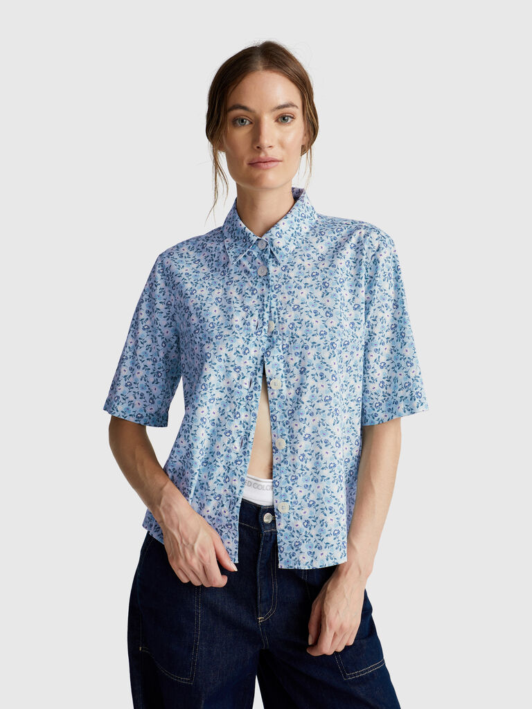 Short sleeve patterned shirt
