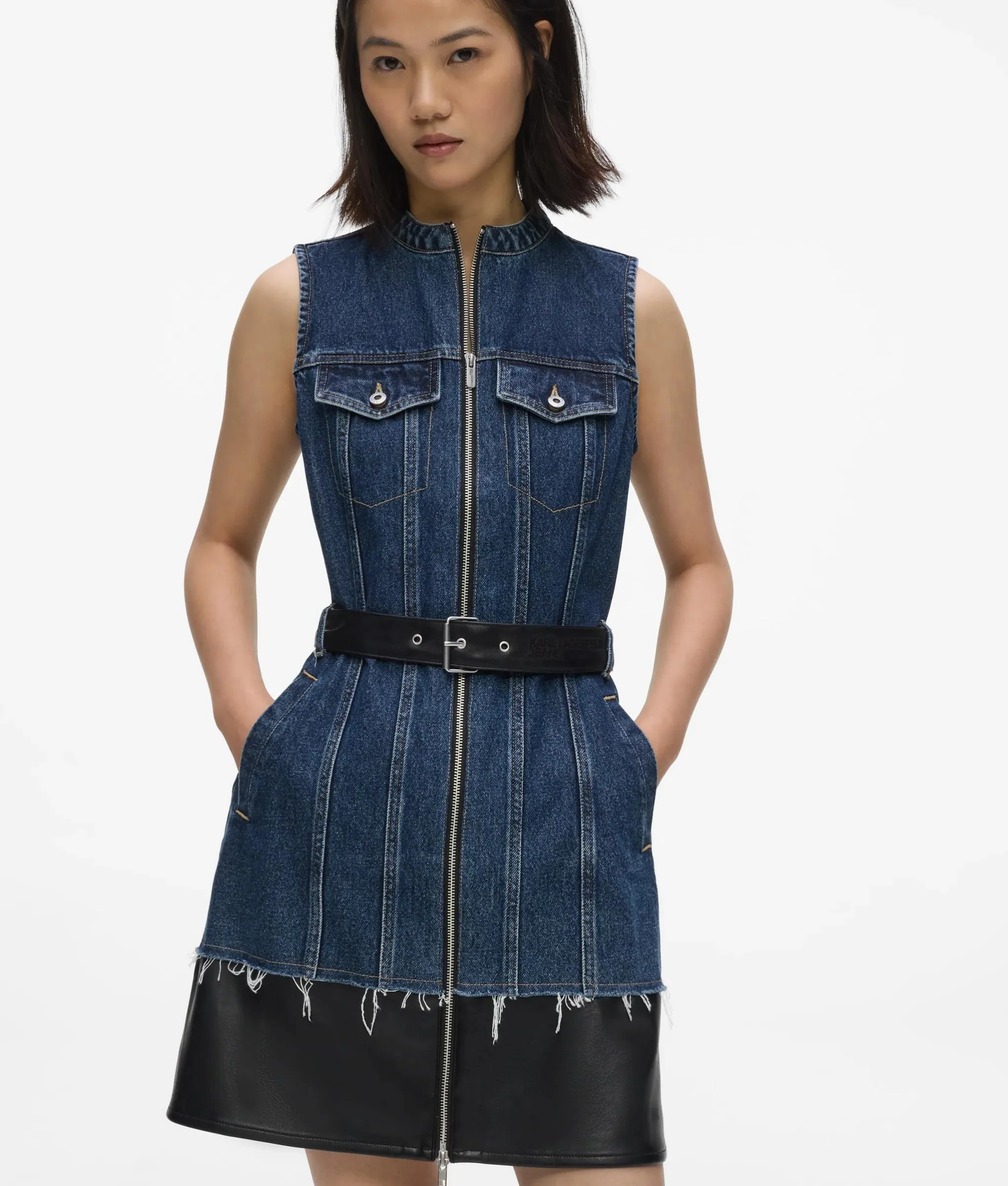 Robe en simili-cuir et denim