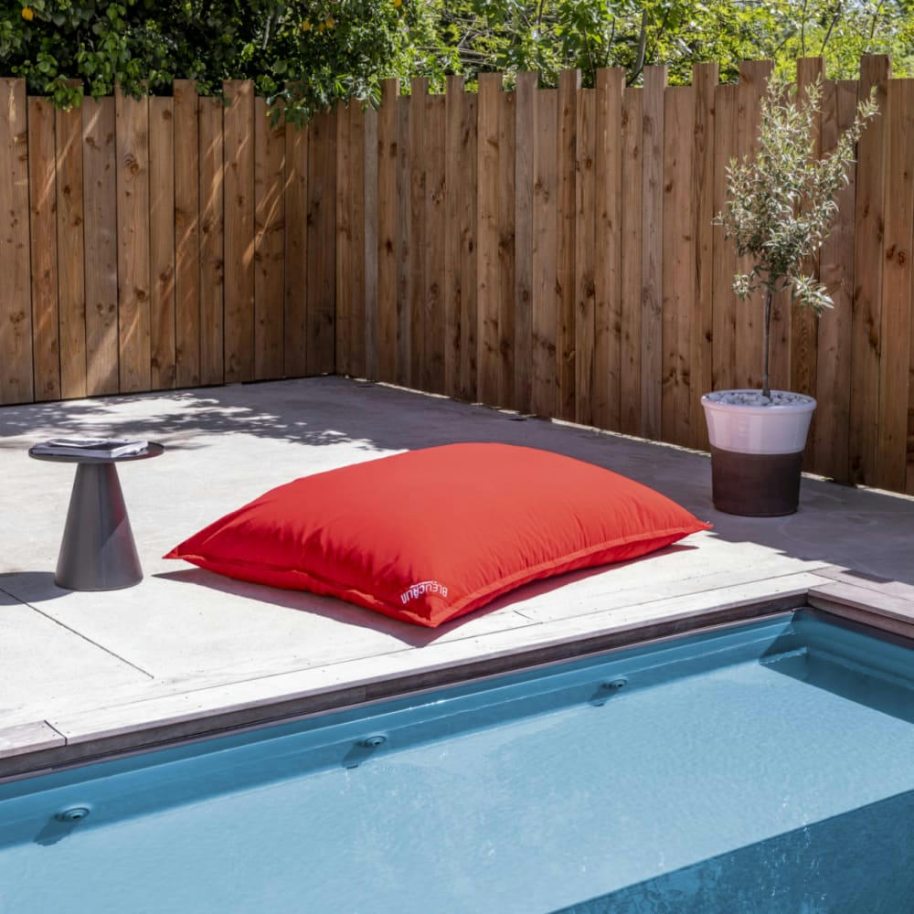 POUF XL - Pouf géant d'éxterieur en tissu déhoussable rouge 130x165cm