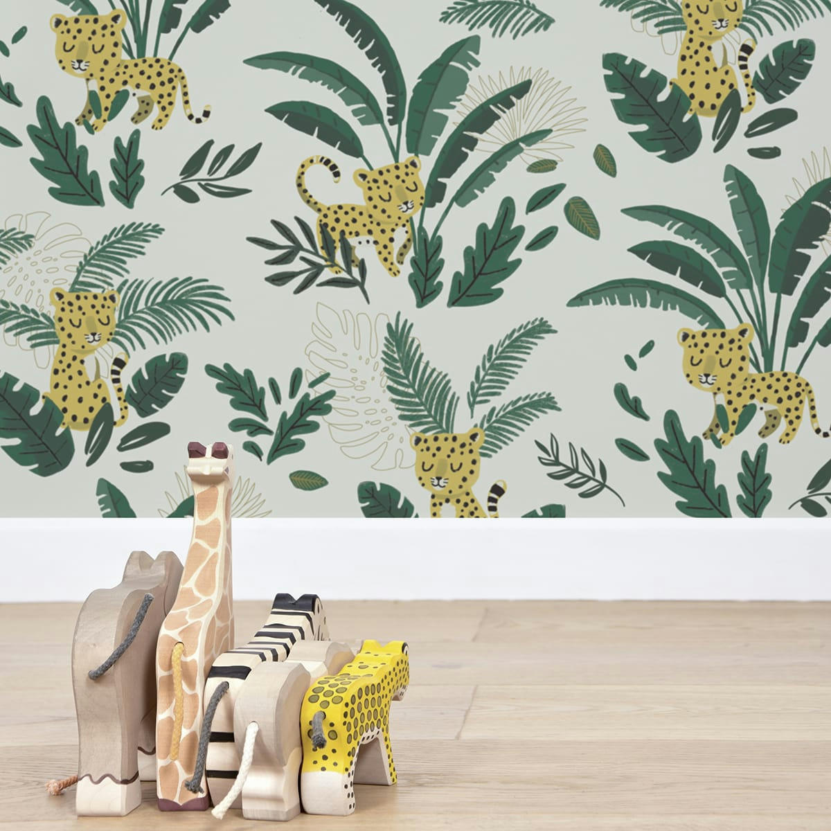 JUNGLE NIGHT - Papier peint guepard et feuillages en Papier Vert 50cm x 10m