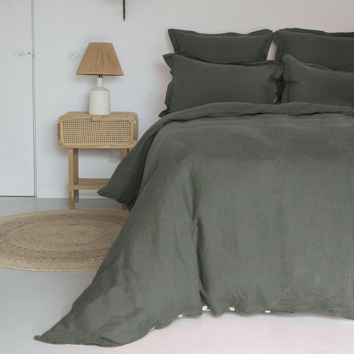 HORTENSE - Drap plat lin lavé  240x300 vert kaki