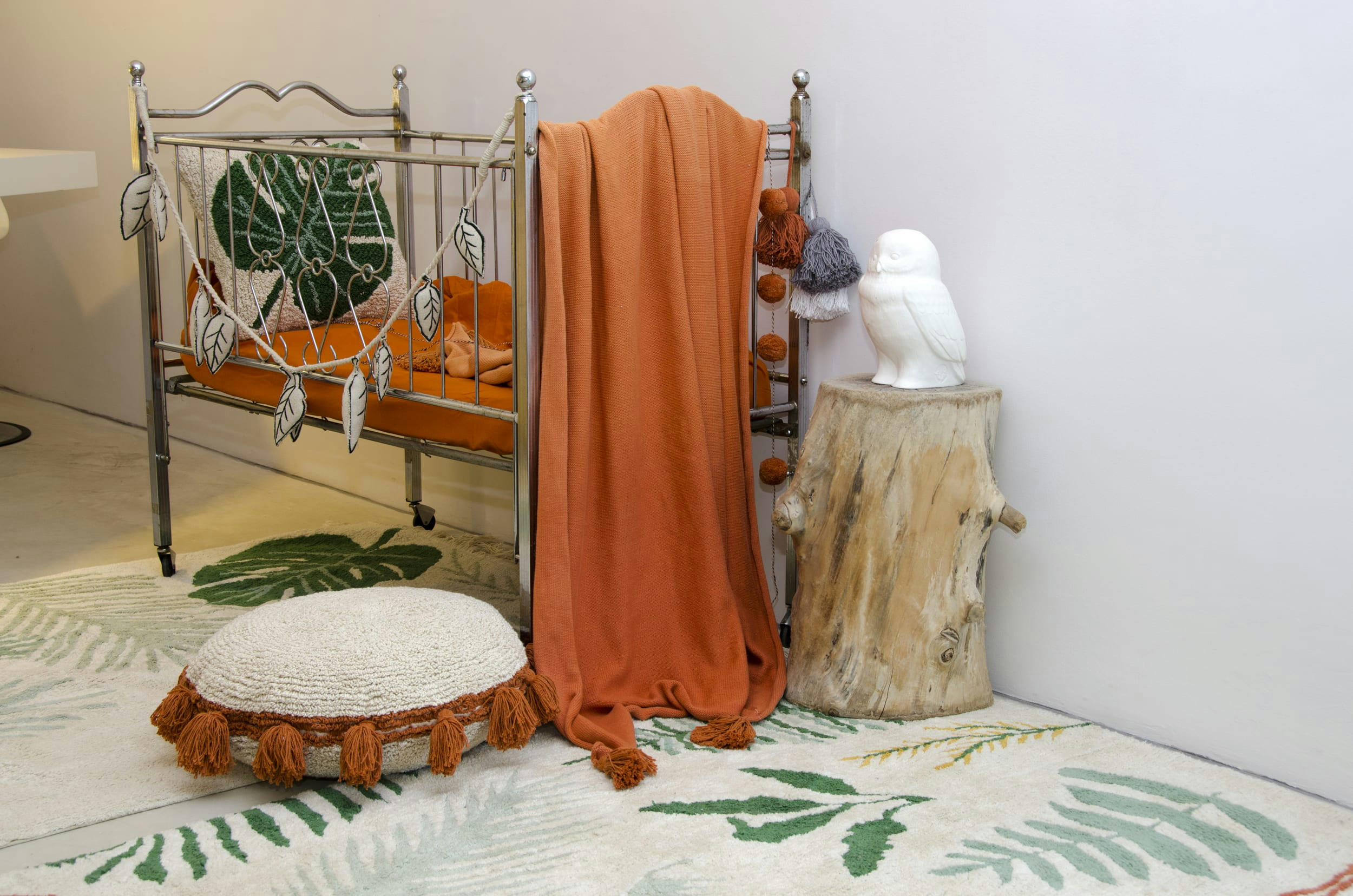 CIRCLE - Coussin rond à pompons Circle terracotta (48 cm)