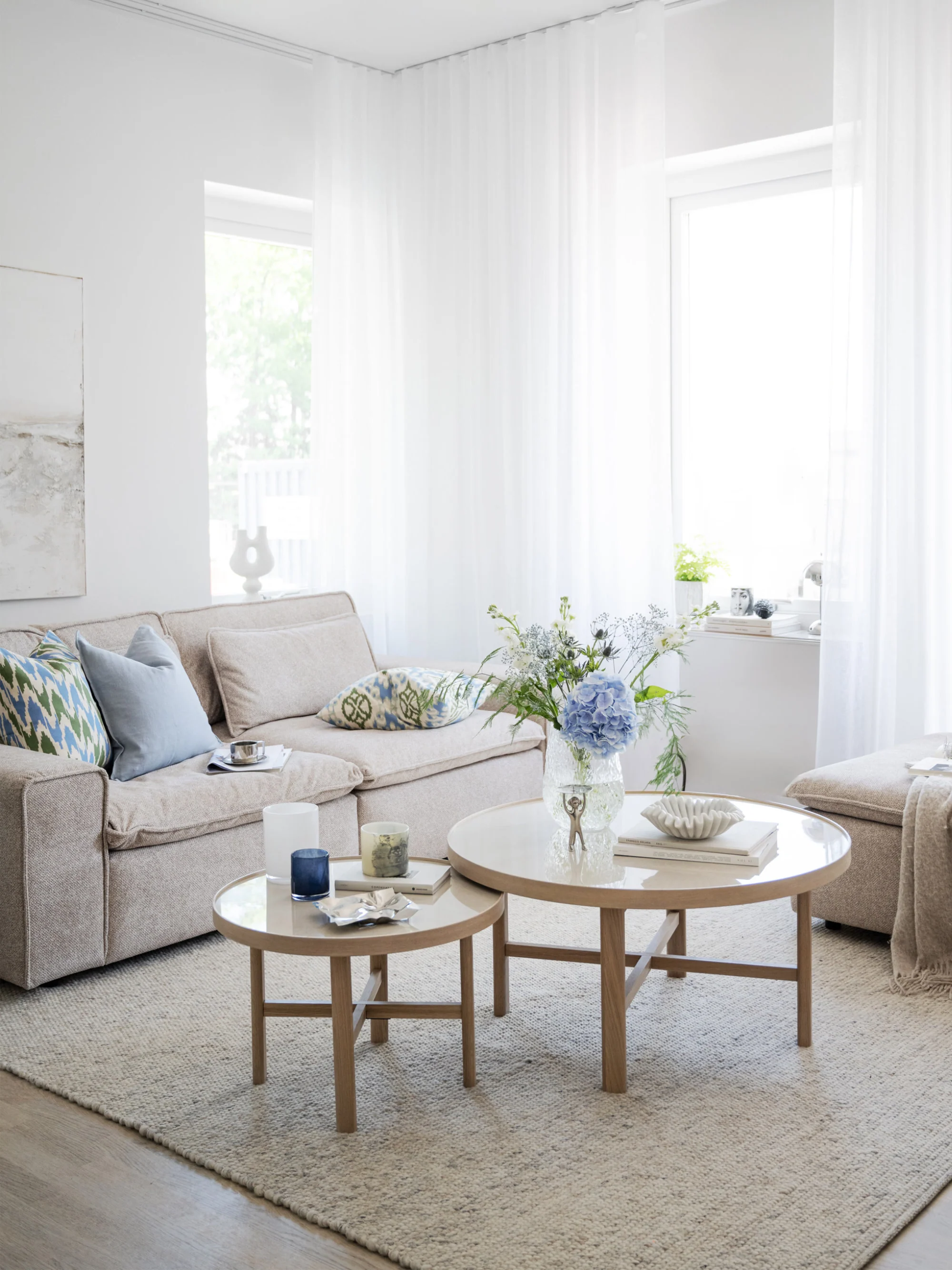 Runder Couchtisch Marsden aus Eichenholz, Ø 90 cm