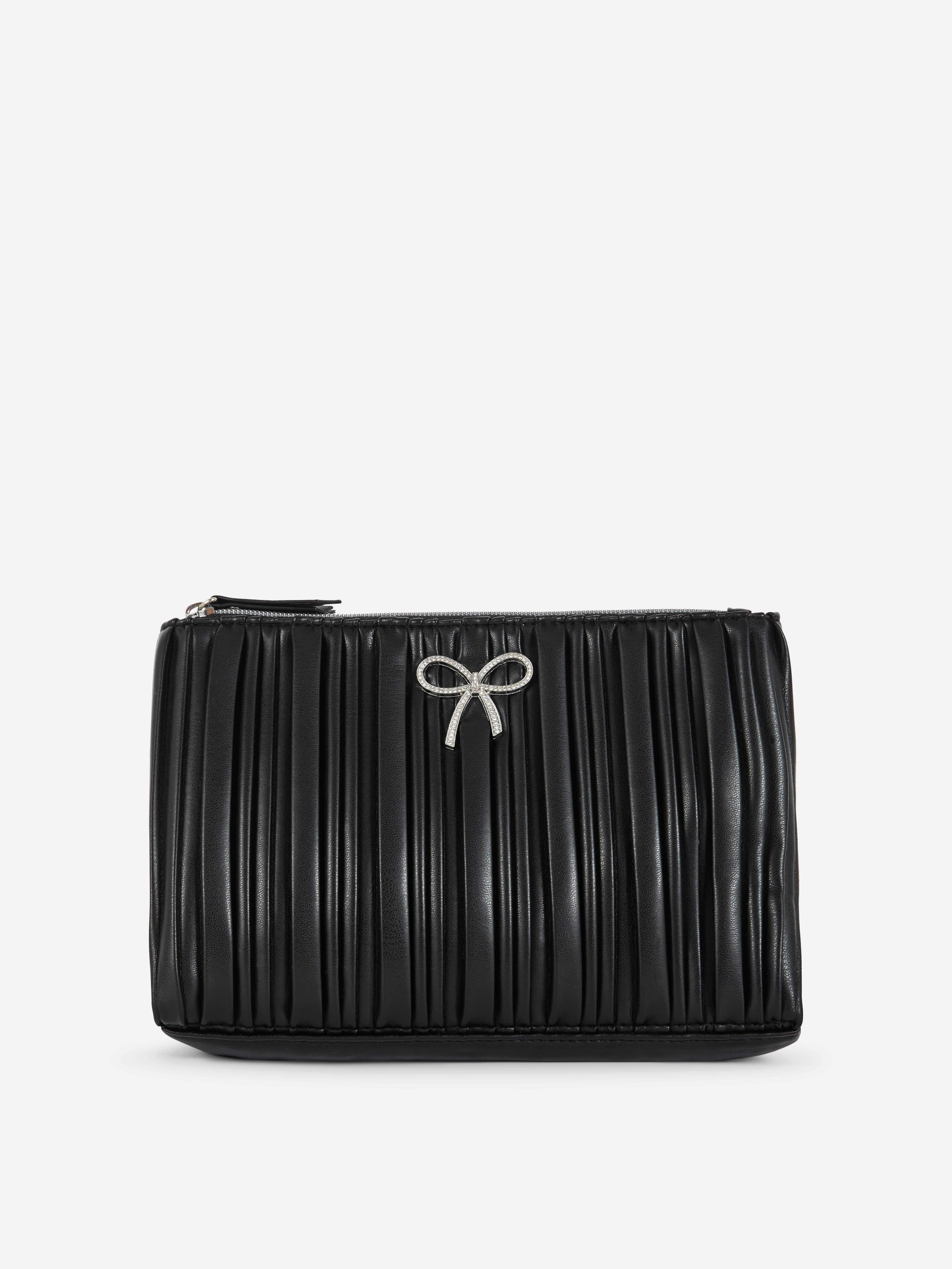 Pleated Fold-Out Wash Bag