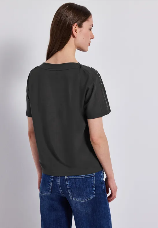 T-Shirt mit Nieten
