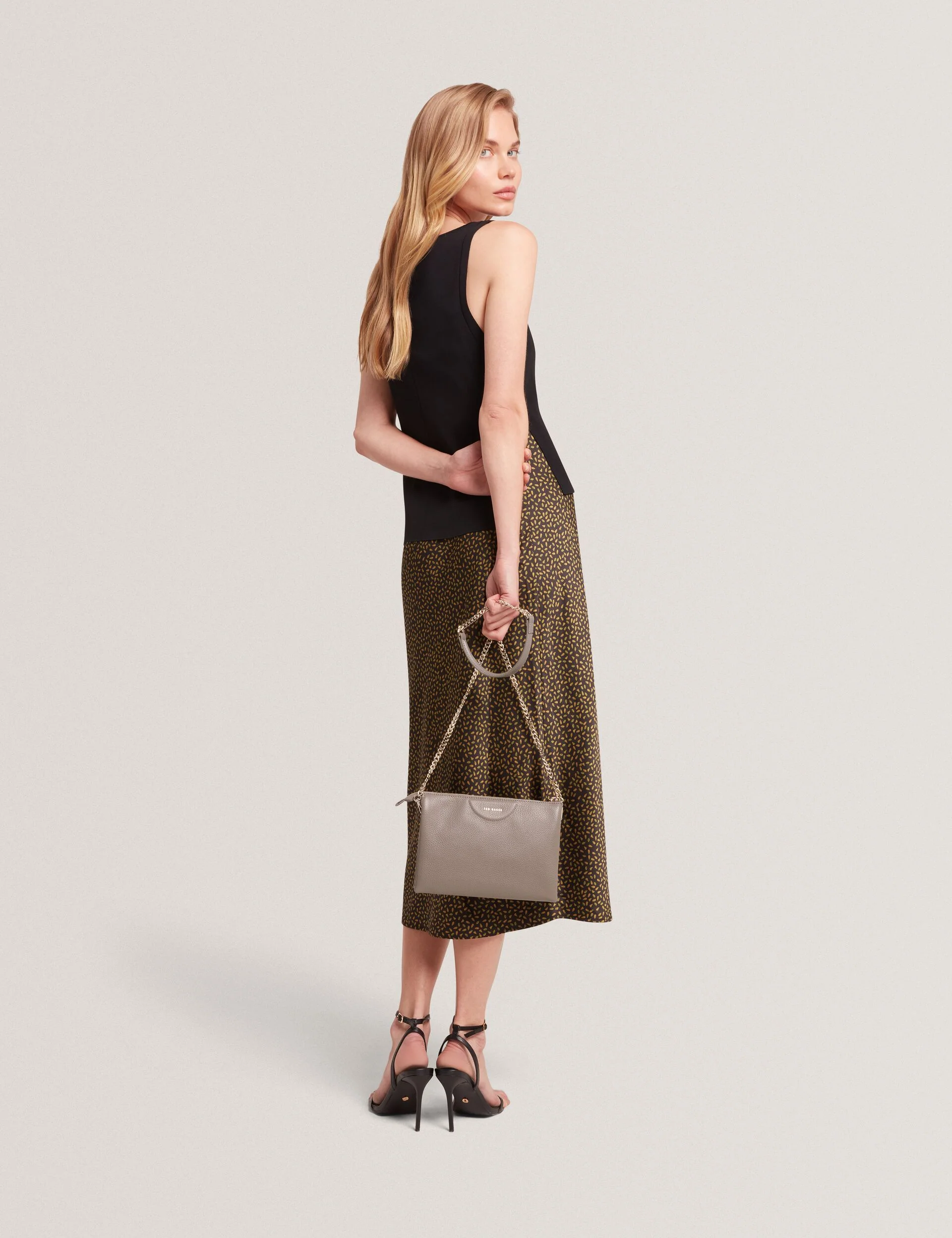 ESILLE | MID GREY