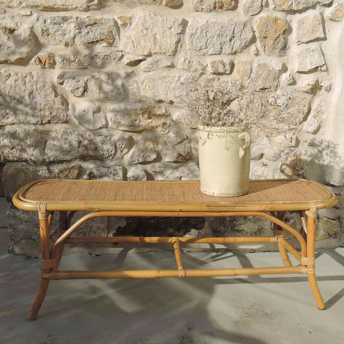 - Banc bout de lit en rotin