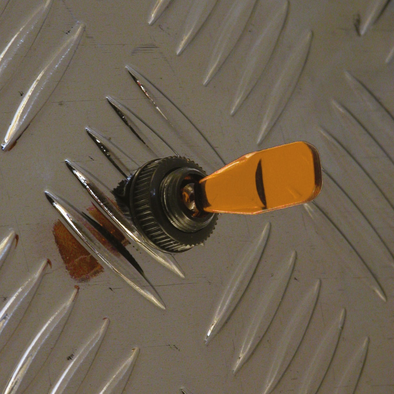 Interrupteur On/Off 12 V orange CARPOINT