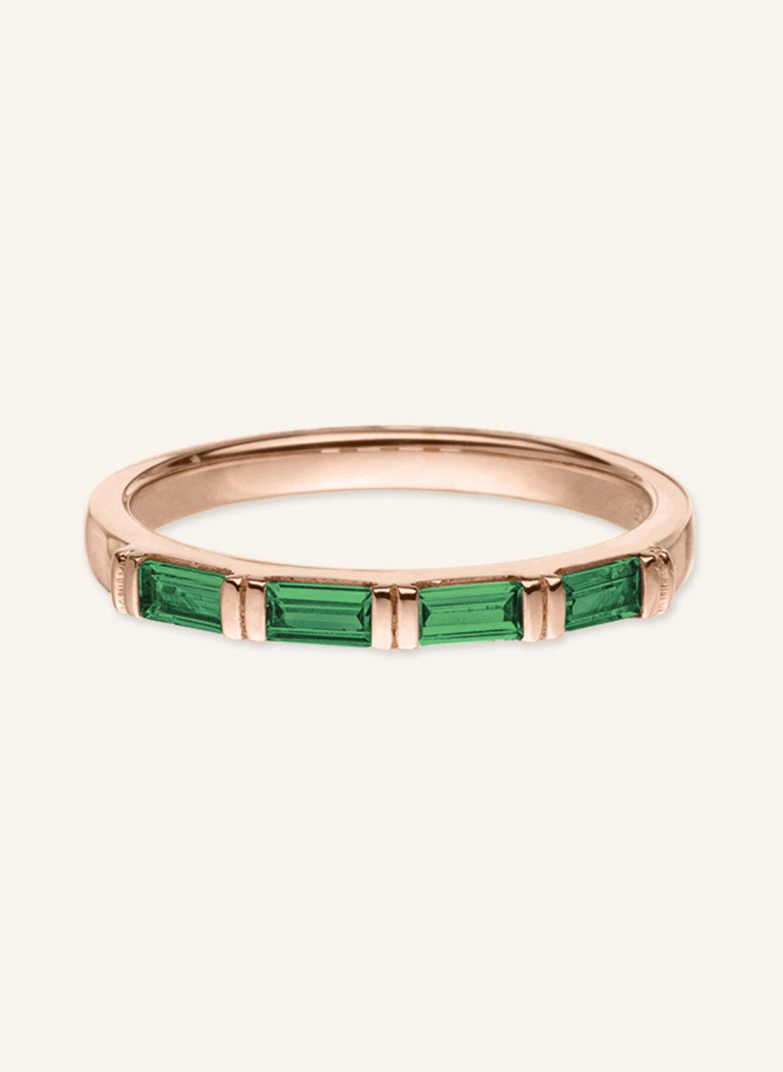 VEYNOU Ring ZOE Smaragd aus 14 Karat Roségold und 0,40ct. Smaragden