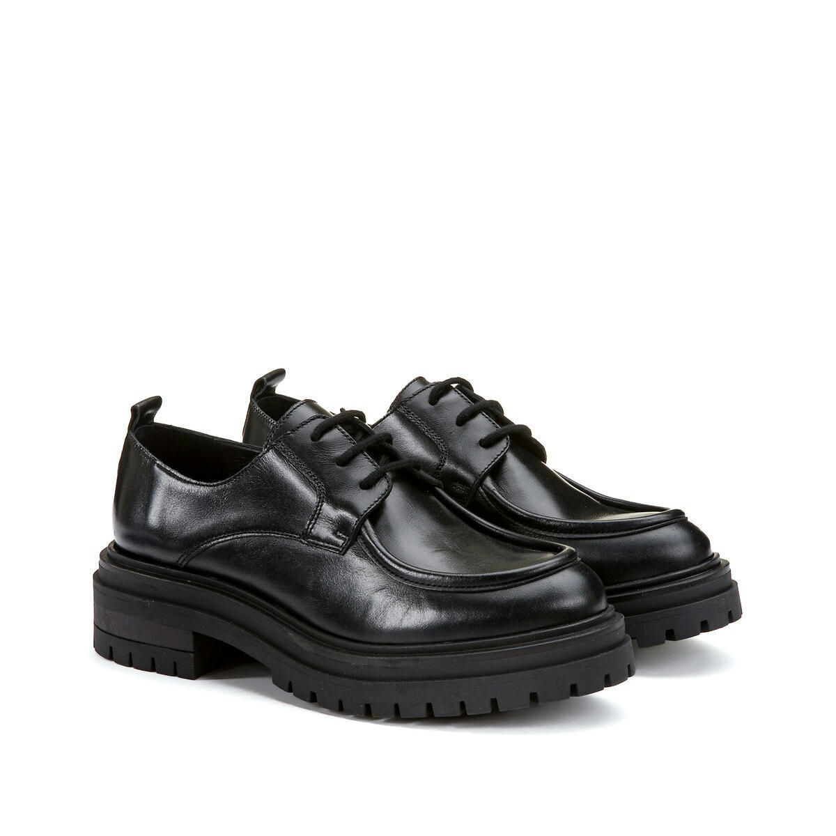 Derbies en cuir semelle crantée