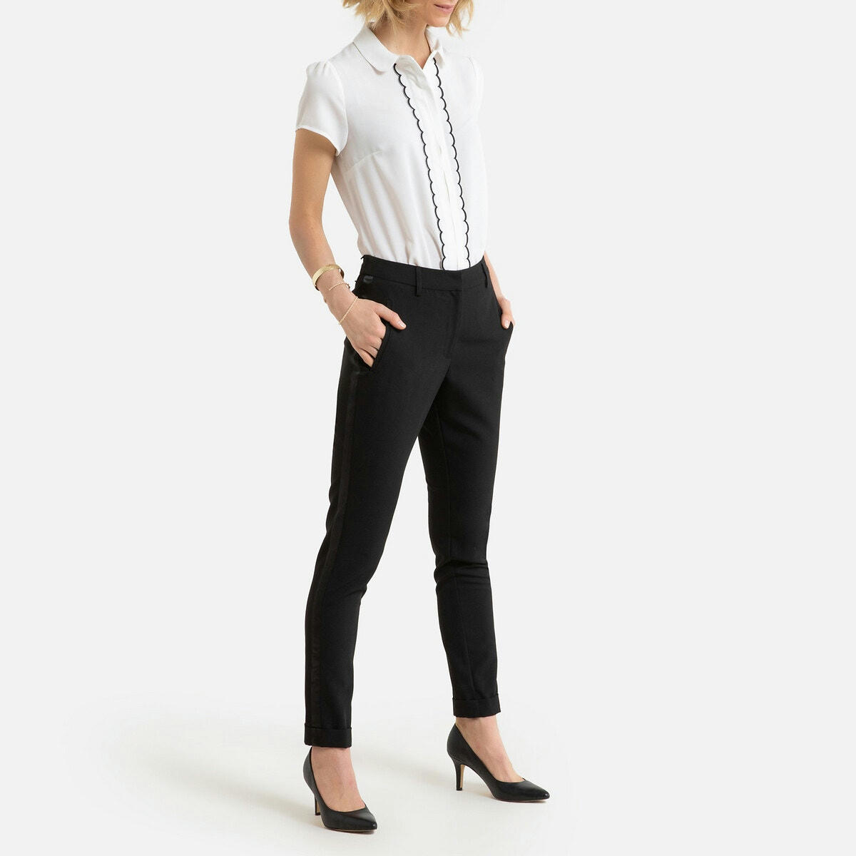 Blouse col claudine, manches courtes
